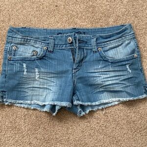 Rue21 Jean Shorts - Daisy Duke style 🤩 Size 7/8 Jumiors